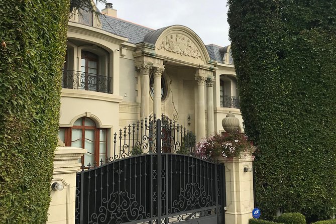 2 Hour Private Tour - Hollywood and Beverly Hills Celebrity Homes - How much value do you get for $167.70?