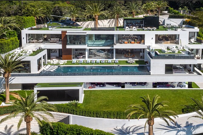 2 Hour Private Tour - Hollywood and Beverly Hills Celebrity Homes - Beverly Hills stories beyond the shopping district