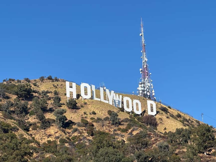 3.5-hour private tour of Hollywood and Beverly Hills in an SUV - Key points at a glance