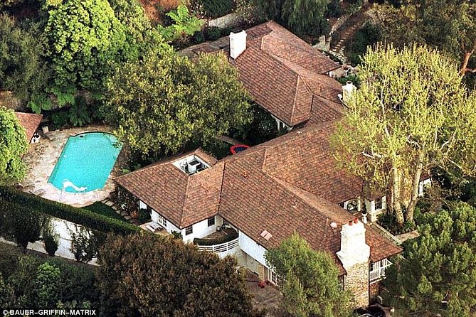 3-Hour Exclusive Tour of Hollywood & Beverly Hills - Why the TV screens matter on a short Los Angeles tour
