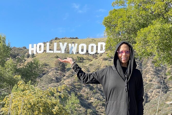 3-Hour Small Group Tour: Hollywood to Beverly Hills - The Beverly Hills sign and two famous hotels