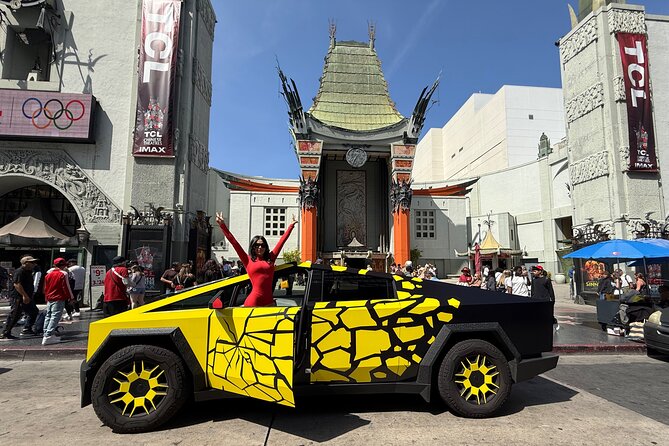 50-Minute Driving Tour: Explore Hollywood in a Cybertruck - Reading the stars along the Walk of Fame