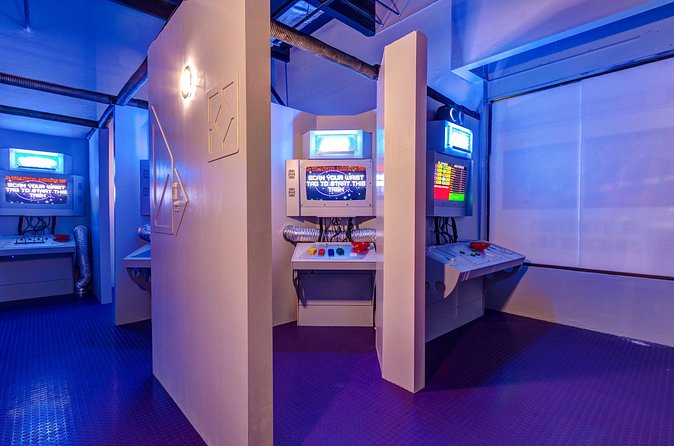 A Traitor Among Us Escape Room Game for Private Group - Family appeal, with a few limits
