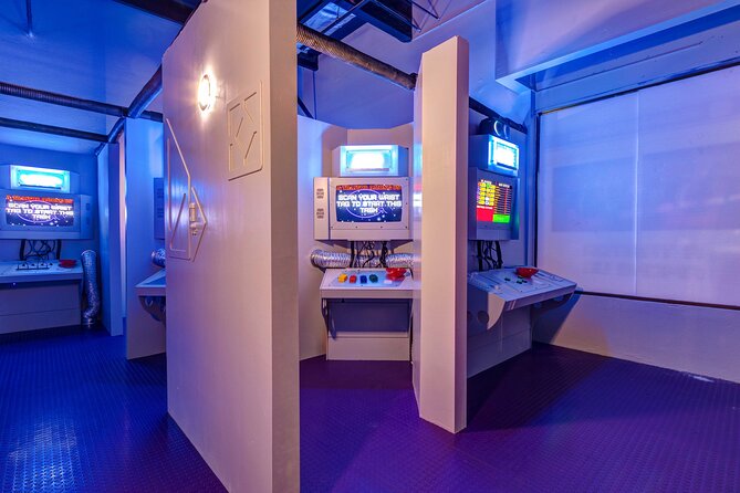 A Traitor Among Us Escape Room Game for Private Group - How this compares with a standard escape room