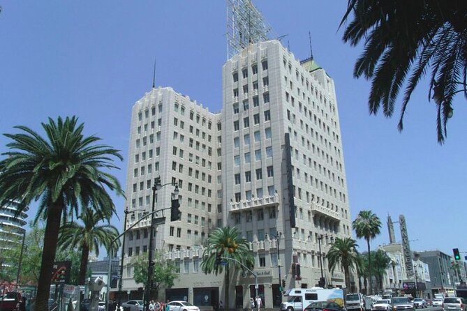 An Epic Scavenger Hunt: Tinseltown's Biggest Stars - Egyptian Theatre and Hollywood’s movie past