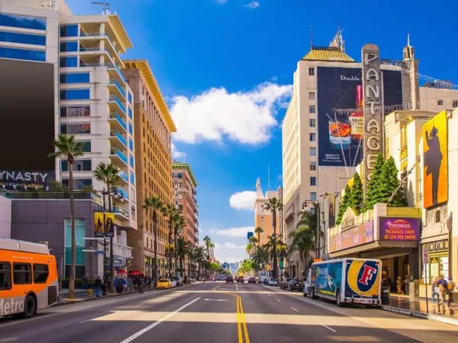 Anaheim: Hollywood Grand Tour with Hotel Pickup - Santa Monica Pier and the Pacific coast