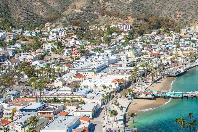 Avalon City: A Self-Guided Audio Tour - Local buildings, myths, and small stories