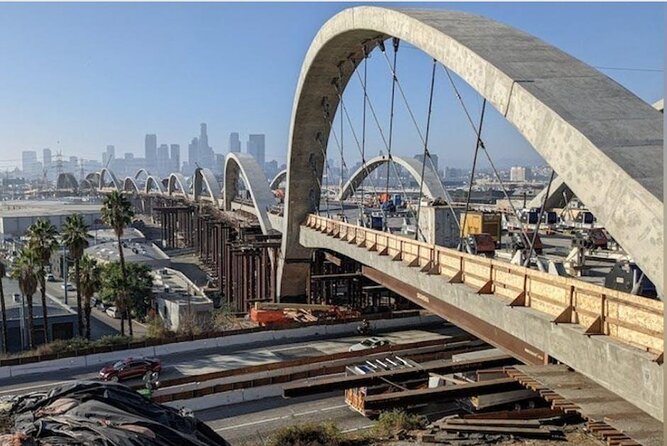 Best of Downtown Los Angeles by Luxury E-Bike - Fashion District, Santee Alley, and the Federal Building