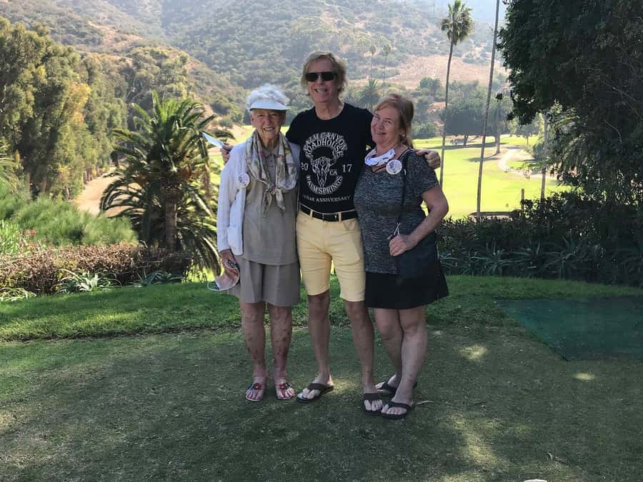 Catalina Island: Private Guided Golf Cart Tour of Avalon - Families, pets, and older adults