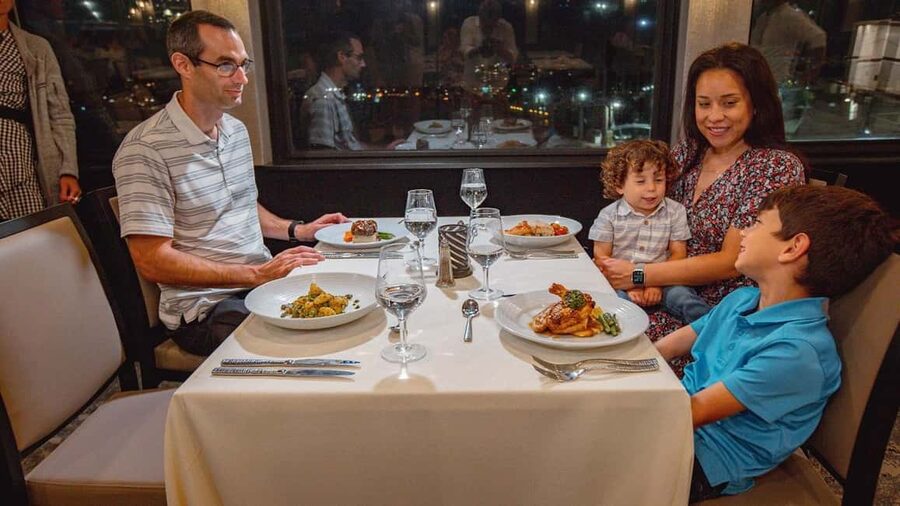 City Cruises Marina Del Rey: Sunset Cruise with Dinner - Boarding, seating, and the first harbor views