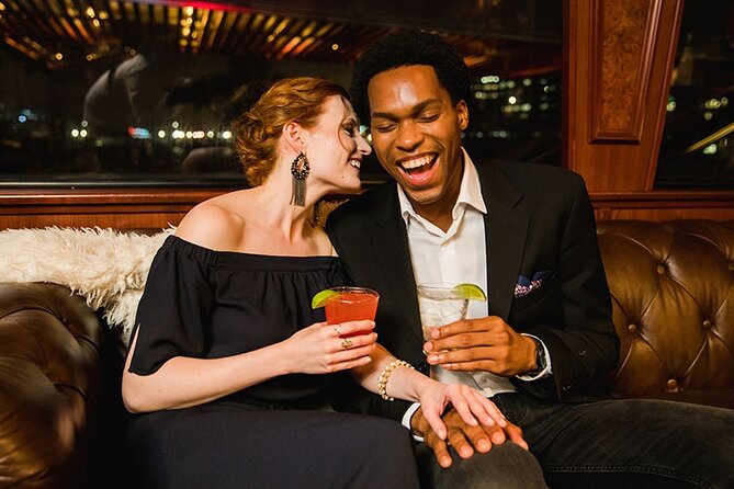 City Cruises Newport Beach: Orange County Premier Dinner Cruise - Four courses with the harbor outside