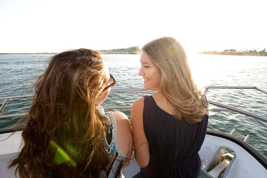 Discover Santa Barbara Yacht Cruise - A calm look at Santa Barbara from Stearns Wharf