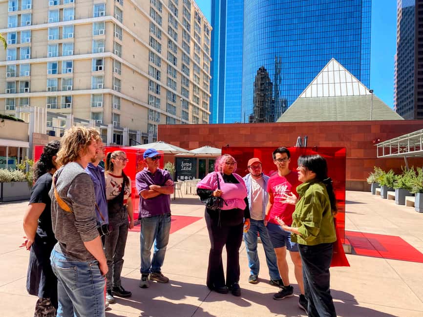 Downtown LA Arts Tour with MOCA & The Broad + Infinity Room - The guide can shape the whole experience