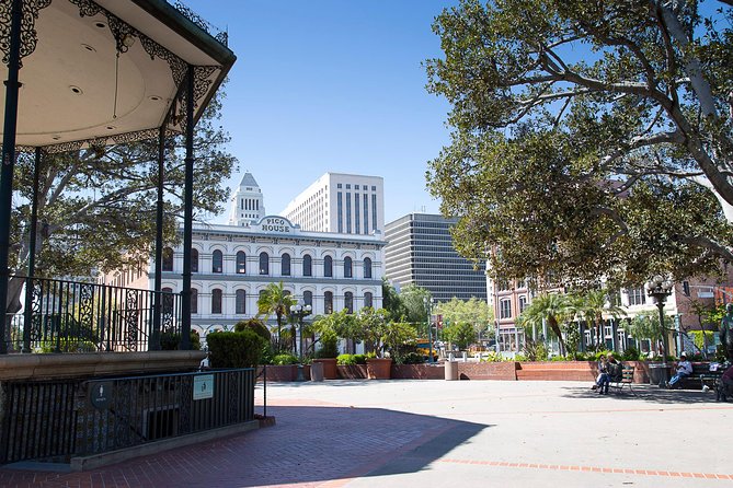 Downtown Los Angeles Bike Tour - Grand Park and Walt Disney Concert Hall