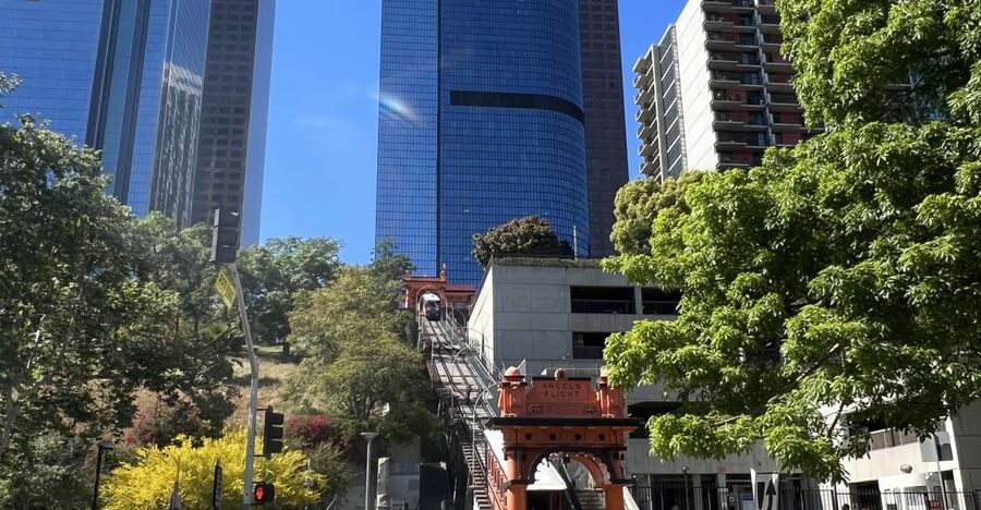 Downtown Los Angeles : Historic district & Little Tokyo - Grand Central Market brings several Los Angeles cultures together