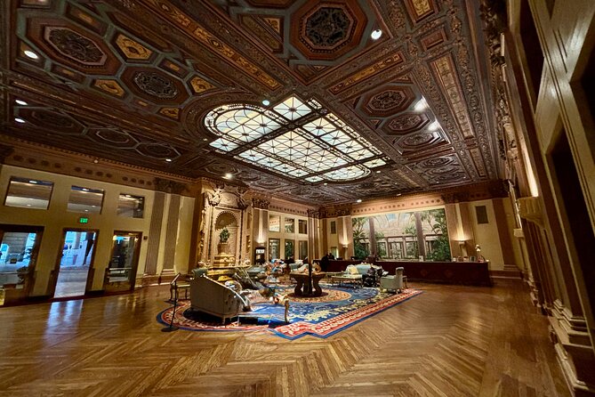 Downtown Los Angeles History and Architecture Walking Tour - Books, theaters, and the city’s creative side