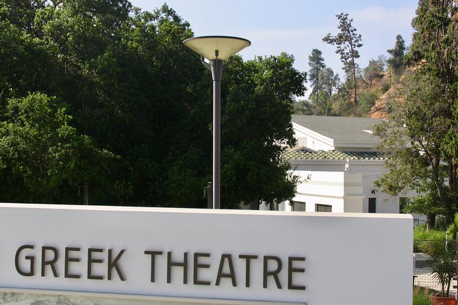 Griffith Park & Hollywood Sign Sunset Hike - Reaching the Hollywood Hills above Los Angeles