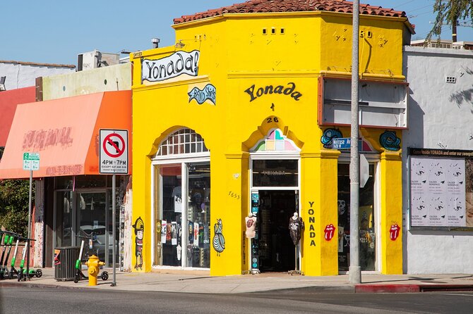 Half Day LA Tour: Hollywood, Beverly Hills & Santa Monica - Famous hotels, residences, and the celebrity trail