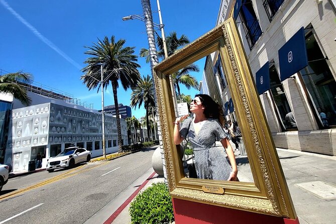 Half Day LA Tour: Hollywood, Beverly Hills & Santa Monica - The Hollywood Sign overlook, 10 minutes