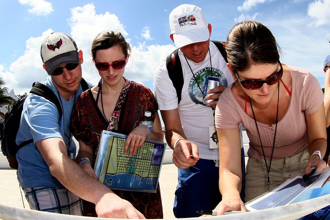 Half Day Small Group Los Angeles Tour and Scavenger Hunt - Santa Monica clues near the ocean
