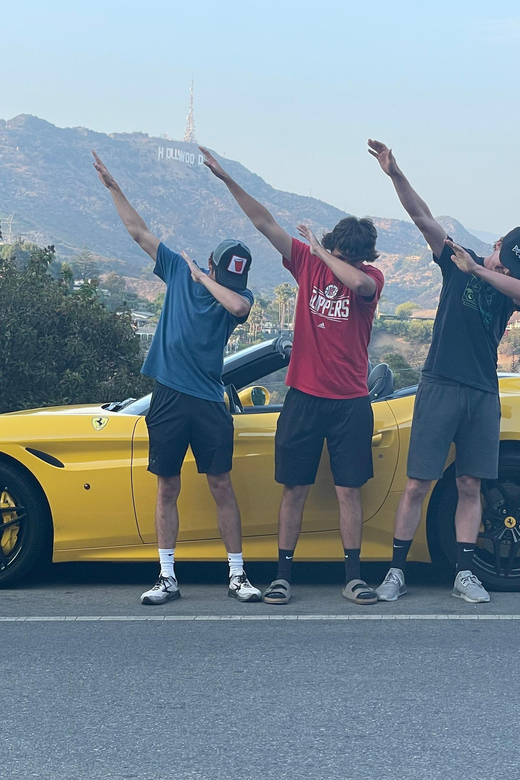 Hollywood: 30 min Hollywood Sign Ferrari Tour - Cruising Hollywood Boulevard