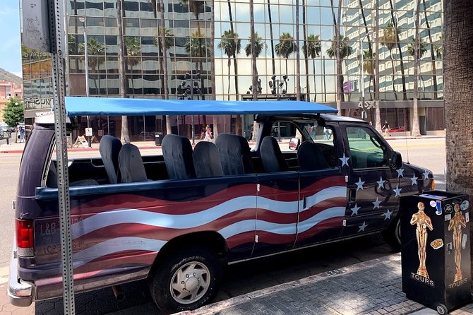 Hollywood and Beverly Hills Bus Tour - Melrose, the pink wall, and movie locations