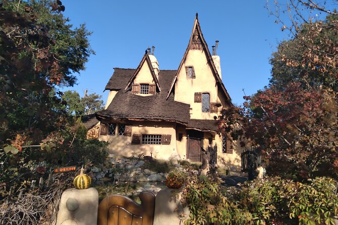 Hollywood and Beverly Hills Shared 3-Hour Tour with 3 Stops - Cesar’s guiding style and the small-group feel