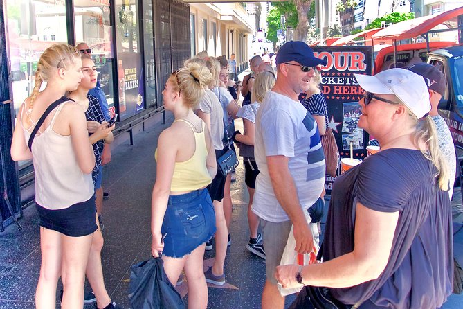 Hollywood Open Air Bus Tour: Celebrity Homes and Beverly Hills - Beverly Hills, 90210, and celebrity homes