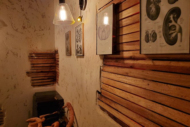 Jack the Ripper Escape Room Game for Private Group - What happens during the one-hour game