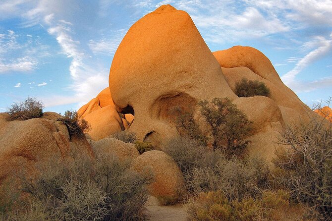Journey into Joshua Tree On-Demand Audio Tour and Locals Guide - Skull Rock is quick, famous, and easy to reach