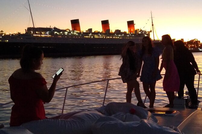 LA: Birthday Special Private Yacht (1 ticket covers 1-6 people) - Along the beach in search of sea lions