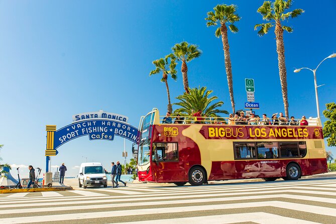 LA: Celebrity Homes and Lifestyle Tour and Hop-on Hop-off Tour - Rock Walk, Hollywood shopping, and L.A. neighborhoods