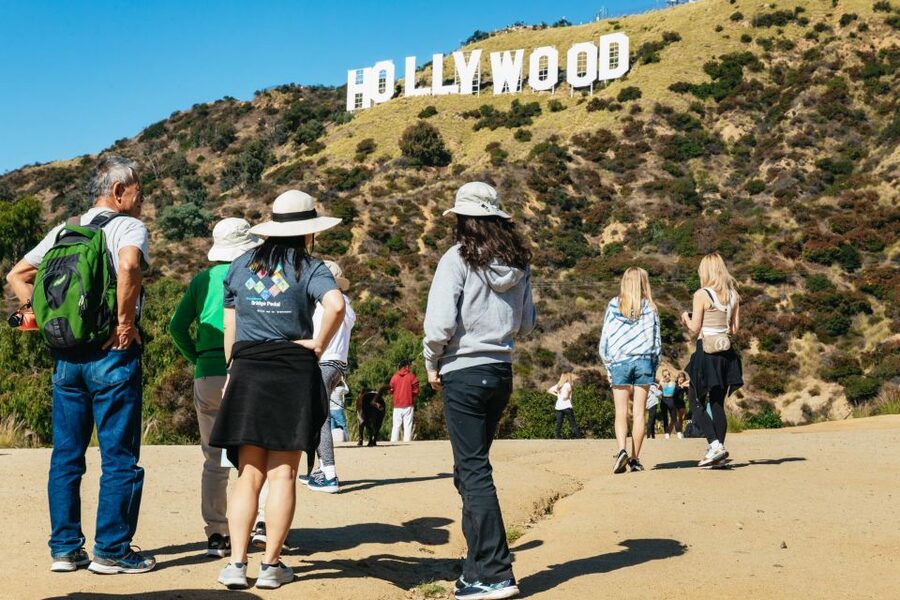 LA: Express Hollywood Sign Guided Walking Tour with Photos - Photo stops with a guide who knows the angles
