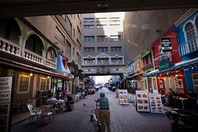 LA Food Tour: Exploring America’s Culinary Frontier - What the guides add to the experience