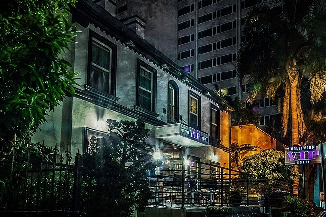 LA Ghosts Boos and Booze Haunted Pub Crawl - A guide-led evening, not a self-guided investigation