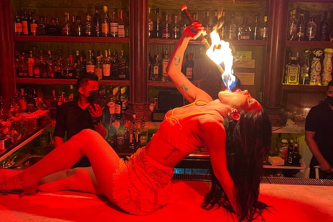 LA Hidden Bars and Speakeasy Experience - Drinking is optional, but the dress code is not