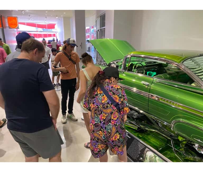 LA: Museum Row Tour The Fast & The Fossilized on Wilshire - Who should book this walk?