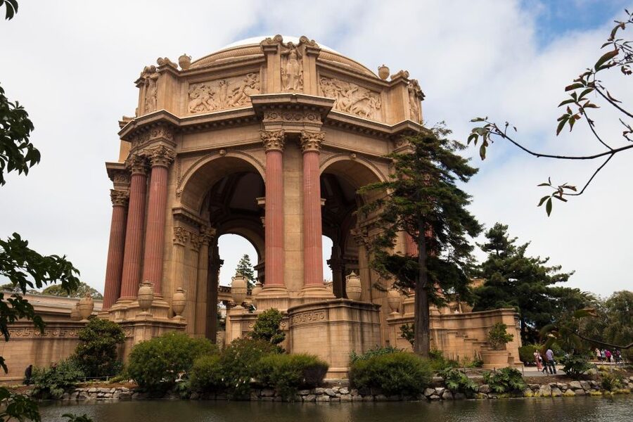 LA: San Francisco, Yosemite, Las Vegas, Antelope, 8-Day Tour - Language support is valuable, but confirm it early