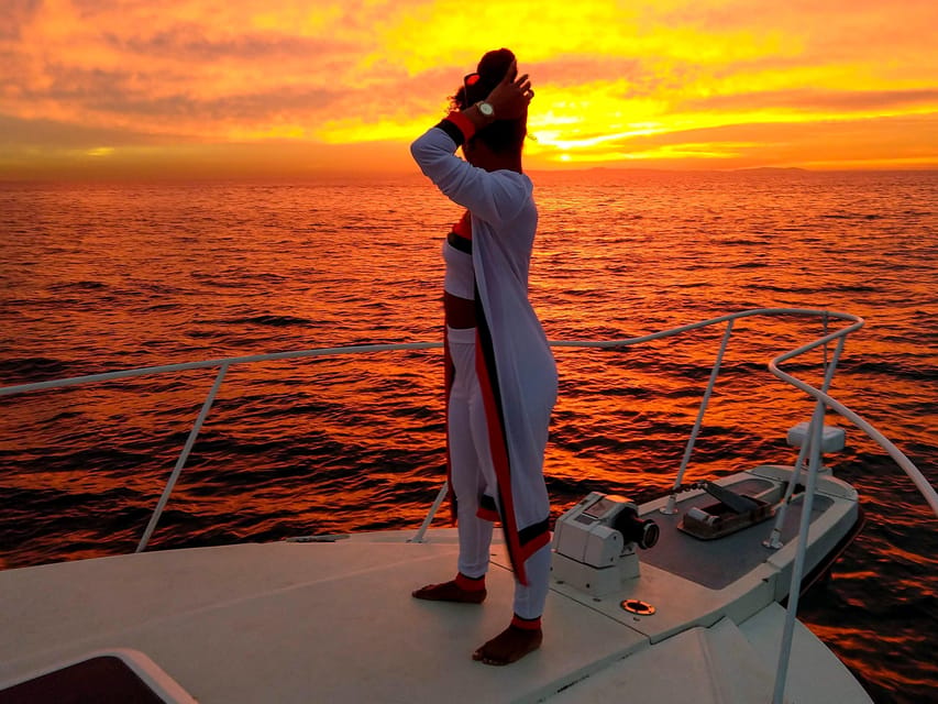 Long Beach: 3hr Private Yacht Trip (1 ticket covers 1-6 ppl) - Food, drinks, music, and photos