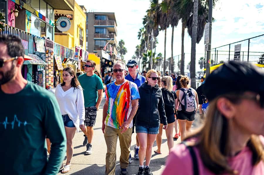 Los Angeles: 3-Hour Secret Food Tour of Venice Beach - Venice Canals, a quieter change of pace