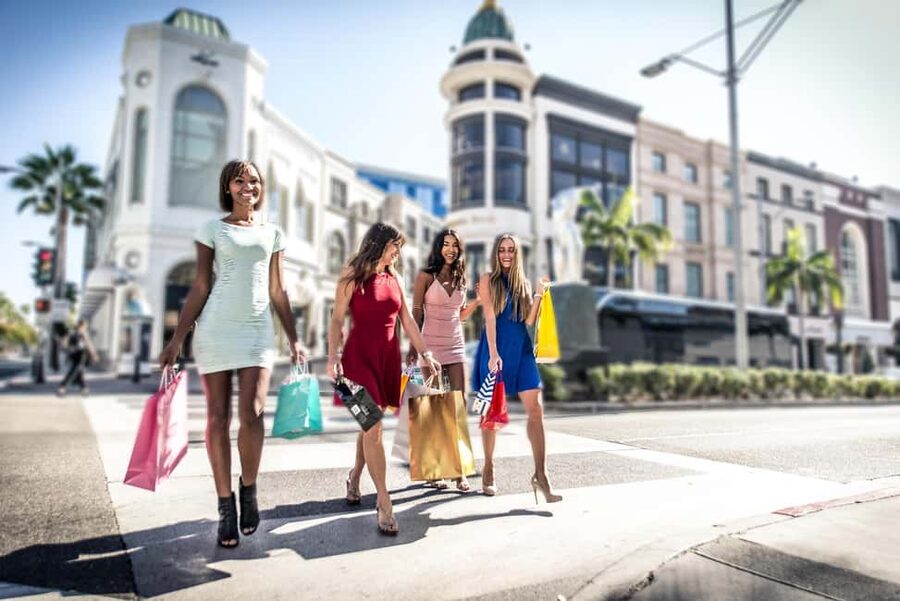 Los Angeles 4-Hour Private Tour: Beverly Hills & More - Hollywood Boulevard and the famous sign