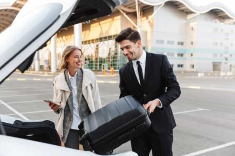 Los Angeles Airport: One-Way Private Transfer to Los Angeles - How the LAX meeting works