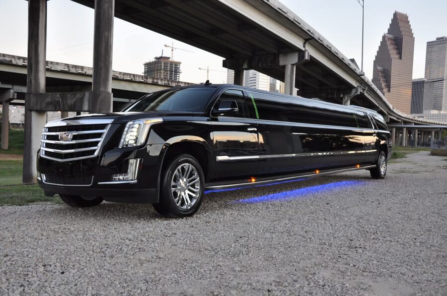Los Angeles Airport: One-Way Private Transfer to Los Angeles - A quiet ride, not a guided introduction to Los Angeles