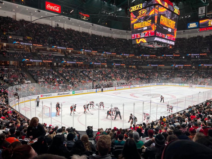 Los Angeles: Anaheim Ducks Ice Hockey Game Ticket - Food, drinks, and merchandise at the arena
