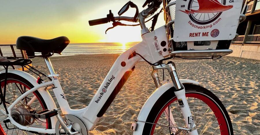 Los Angeles: Beach E-Bike Ride Redondo Beach to Santa Monica - Manhattan Beach Pier and the Roundhouse Aquarium