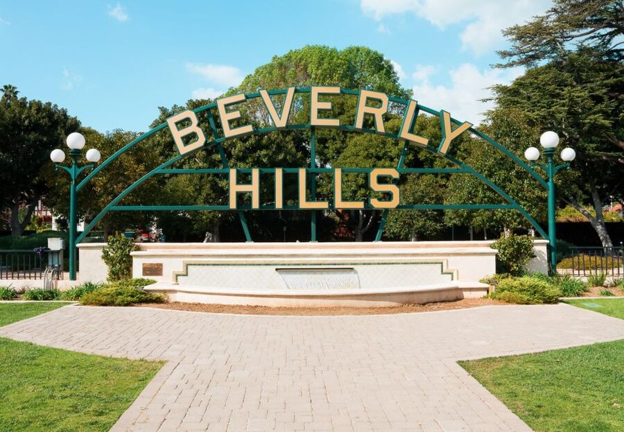 Los Angeles: Beverly Hills Guided Electric Bike Tour - Rodeo Drive closes the loop in classic Beverly Hills style