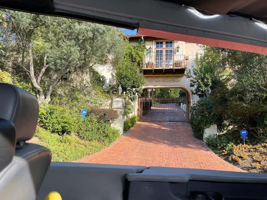 Los Angeles: Celebrity Homes and Movie Scenes Bus Tour - Hollywood Boulevard begins the show