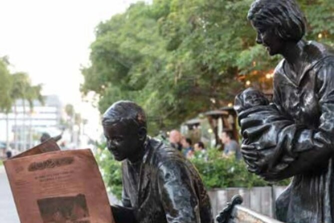 Los Angeles’ Dreamland: A Culver City Audio Tour - The Hobbit Houses and celebrity connections