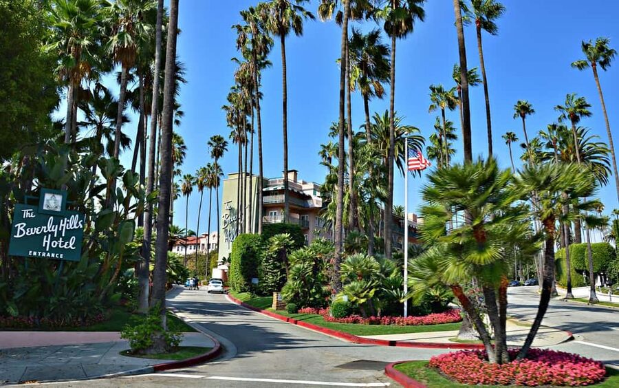 Los Angeles Half-Day City & Beach Tour with Hotel Pickup - Hotel pickup can make the day easier