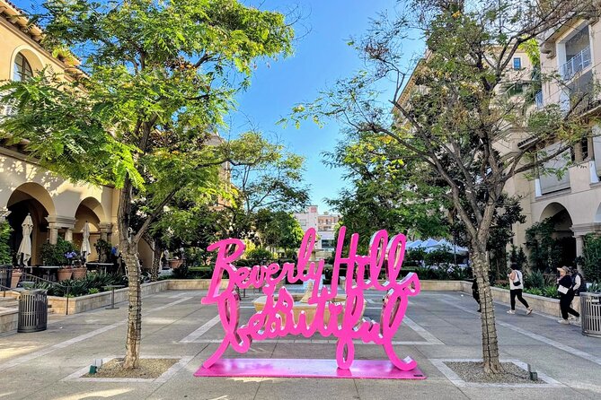 Los Angeles Half-Day Private City Tour with Celebrity Homes - Beverly Hills and the Sunset Strip from the car